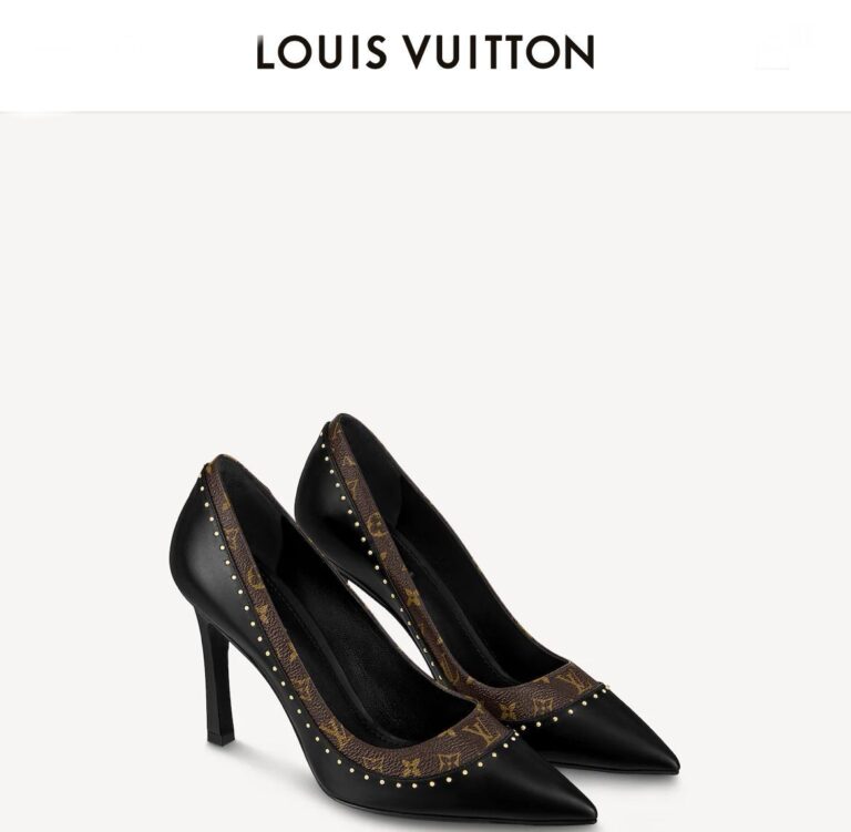 first copy Women's Louis Vuitton Signature Pumps (2)