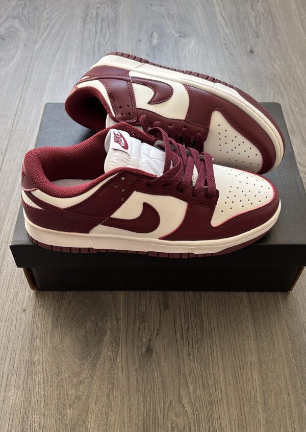 FIRST COPY Nike SB dunk wine