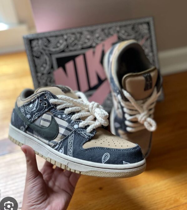 FIRST COPY NIKE SB DUNK LOW X TRAVIS SCOTT BANDHANA - Image 6