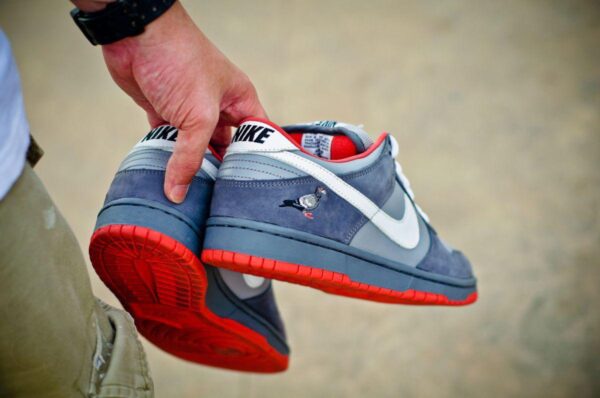 FIRST COPY NIKE SB DUNK NYC PIGEON - Image 5