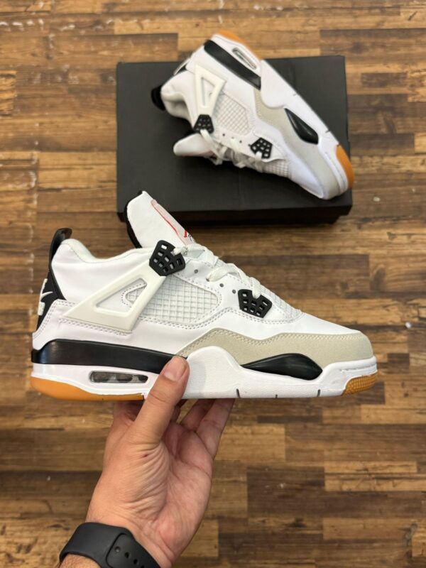 FIRST COPY Jordan Retro 4