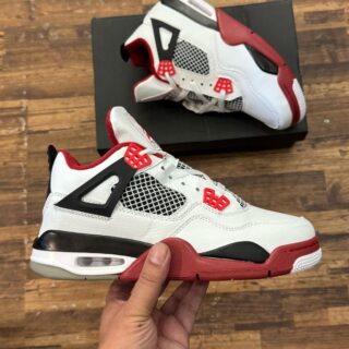 FIRST COPY Jordan Retro 4