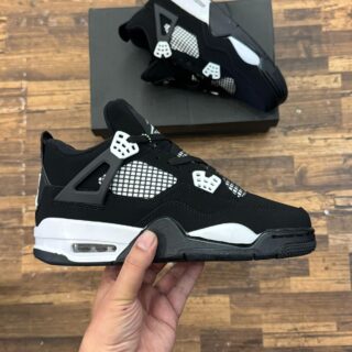 FIRST COPY Jordan Retro 4