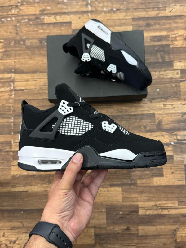 FIRST COPY Jordan Retro 4
