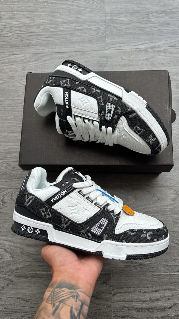 FIRST COPY Louis Vuitton Sneakers