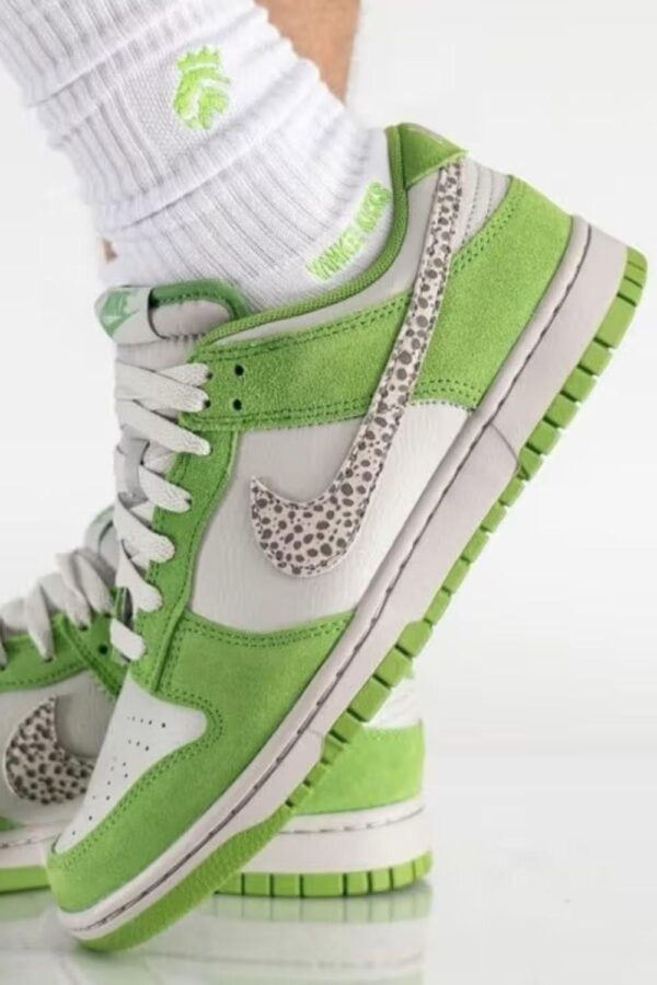 FIRST COPY Nike SB Dunk Chlorophyll 2025 - Image 5