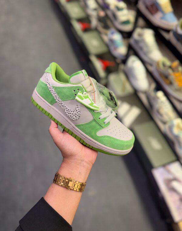 FIRST COPY Nike SB Dunk Chlorophyll 2025 - Image 7