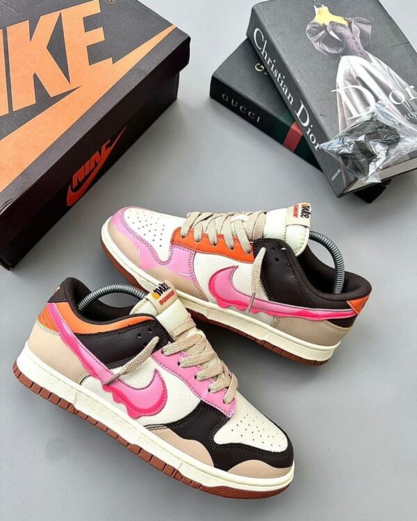 FIRST COPY Nike SB Dunk “What The Dunkin Donut”