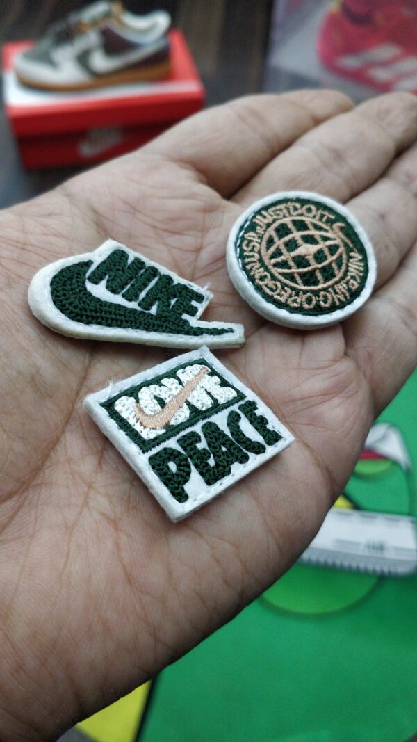 FIRST COPY NIKE DUNK LOW "LOVE AND PEACE" - Image 2