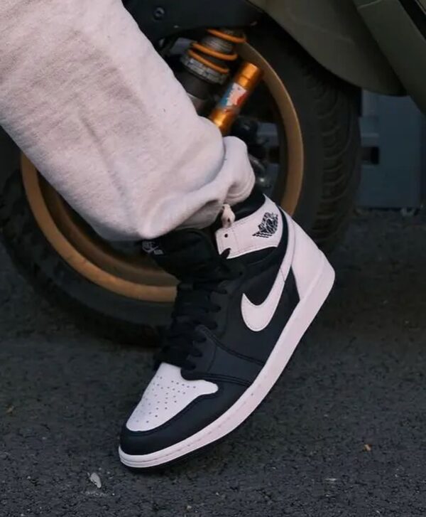 FIRST COPY Nikee Air jordan 1 High Og Black White semi Ua - Image 2