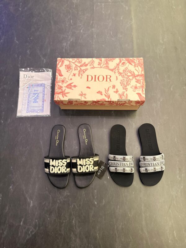 FIRST COPY DIOR-Miss Dior Flats - Image 4