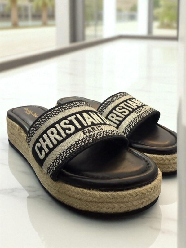 FIRST COPY CHRISTIAN DIOR PLATFORM SLIDES - Image 3