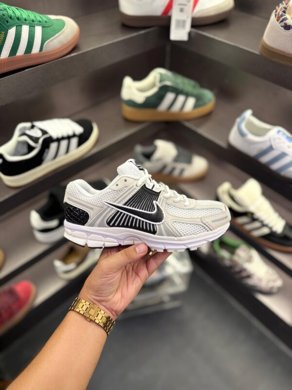 FIRST COPY NIKE ZOOM VOMERO PANDA - Image 12