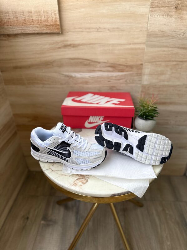 FIRST COPY NIKE ZOOM VOMERO PANDA - Image 3