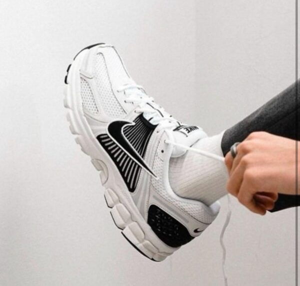 FIRST COPY NIKE ZOOM VOMERO PANDA - Image 9