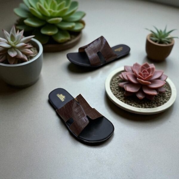 FIRST COPY HERME'S SLIDES FOR MEN - Image 2