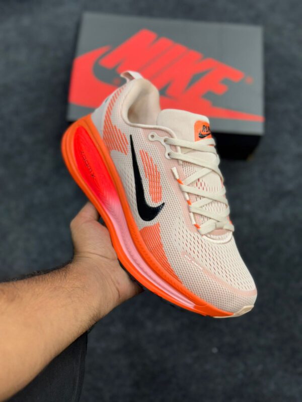 FIRST COPY Nike zoom vomero 18