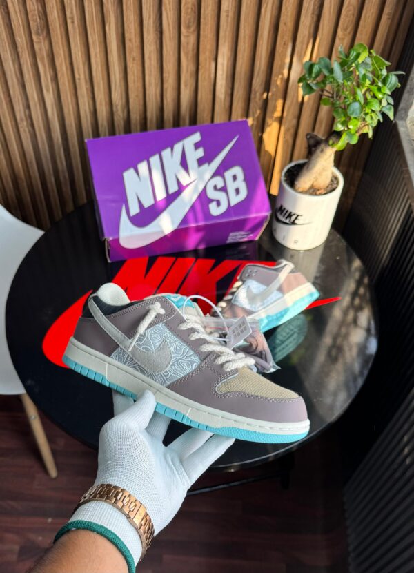 FIRST COPY NIKE DUNK LOW – 'BIG MONEY SAVINGS' EDITION - Image 5
