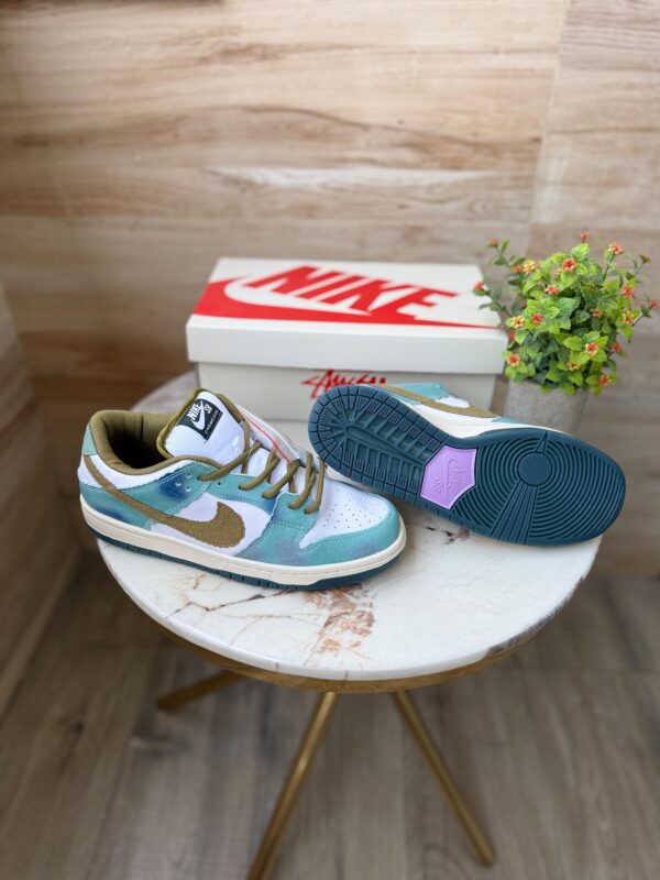 FIRST COPY NIKE SB DUNK LOW “CHAMELEON”