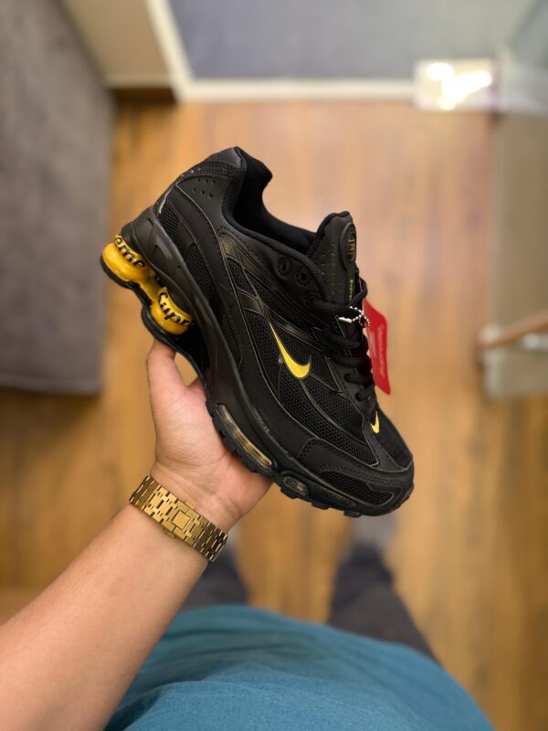 FIRST COPY NIKE SHOX 2025 – TRIPLE BLACK GOLD SUPREME - Image 5