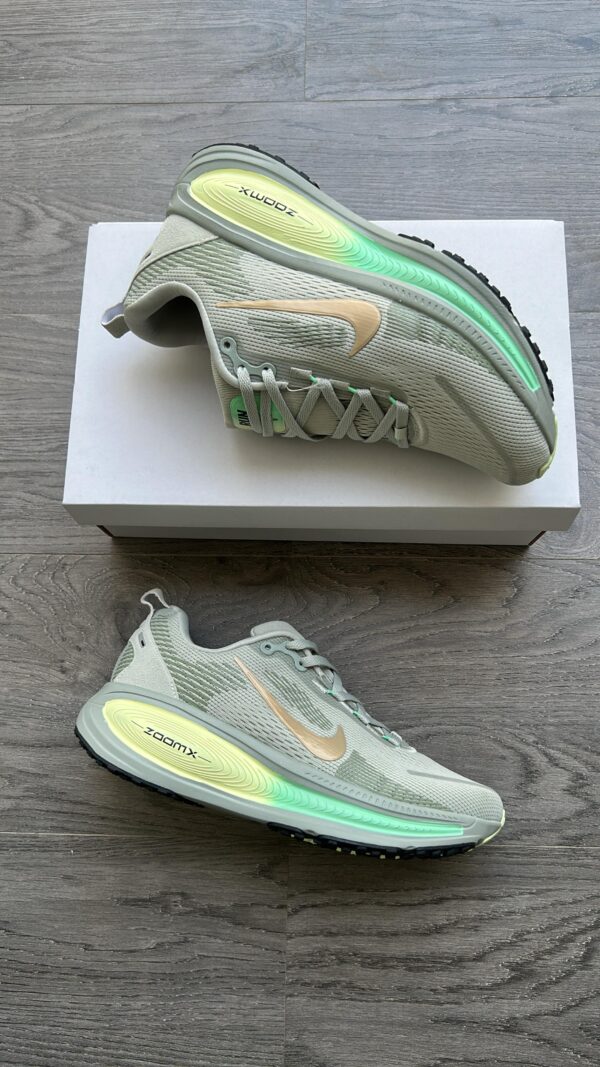 FIRST COPY NIKE ZOOM VOMERO 18 - Image 12