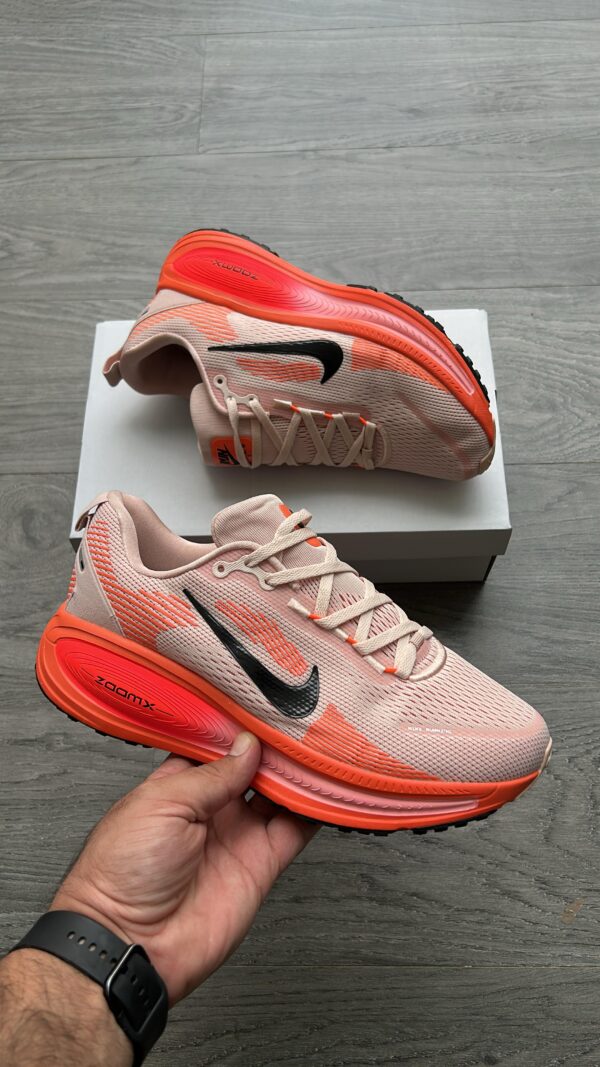 FIRST COPY NIKE ZOOM VOMERO 18