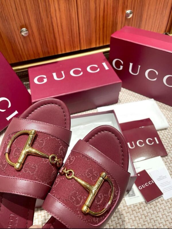 FIRST COPY GUCCI HORSE SHOE SLIDES - Image 4