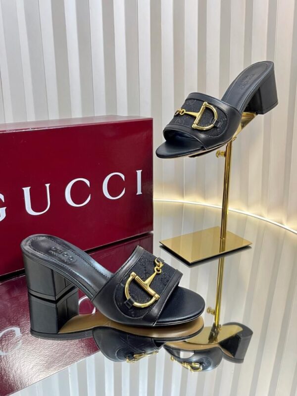 FIRST COPY GUCCI HORSE BLOCK HEEL - Image 3