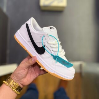 FIRST COPY NIKE SB DUNK LOW "WHITE GUM" FOR MEN