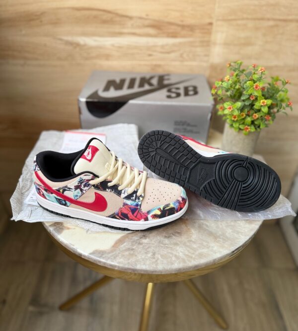FIRST COPY Nike SB Dunk Low Paris - Image 2