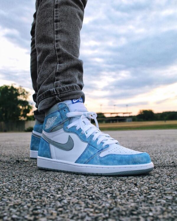 First Copy Air Jordan 1 Hyper Royal | Premium Quality High-Top Sneakers - Image 2
