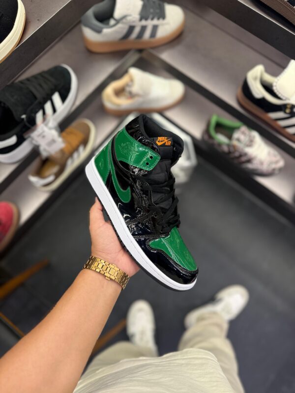 First Copy Air Jordan Retro 1 Mid Miami | Premium Quality Sneakers