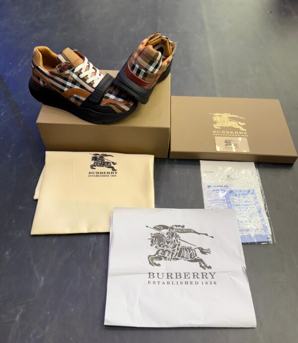 First Copy Burberry London Shoe – Premium Imported Quality - Image 4