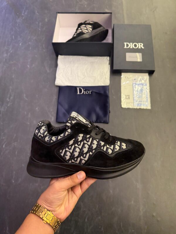 First Copy Christian Dior Black – Luxury Fashion at Its Finest - Image 4