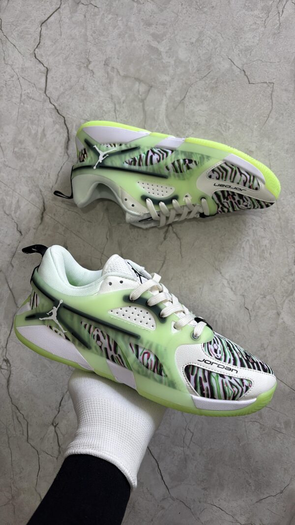 First Copy Jordan Heir Basketball Shoes – High-Performance Court Sneakers