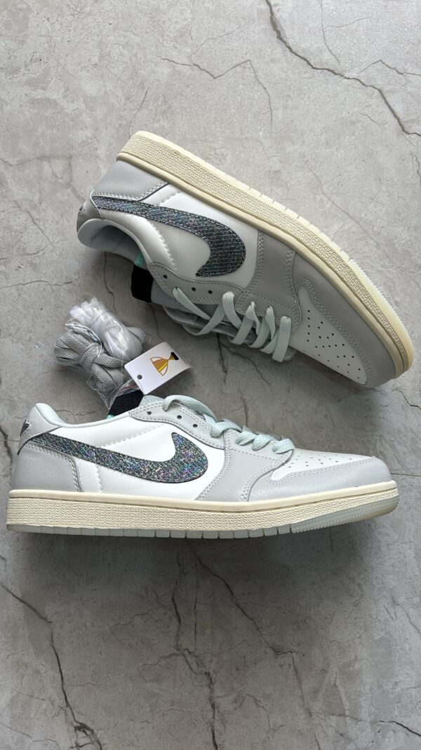 First Copy Jordan Low-Cut Sneakers – New Color Edition - Image 2