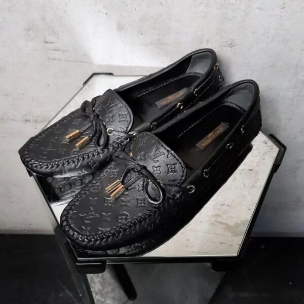 First Copy Louis Vuitton Moccasin White – Premium Designer Loafers for Men - Image 7