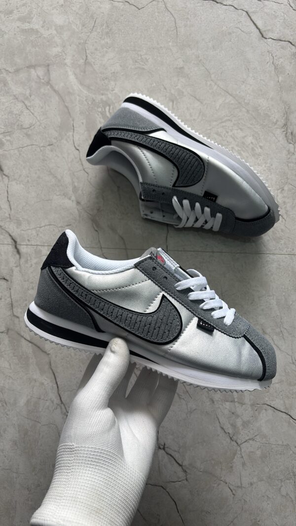 First Copy Nike Cortez Petals – Iconic Retro Design with Premium Finish - Image 3