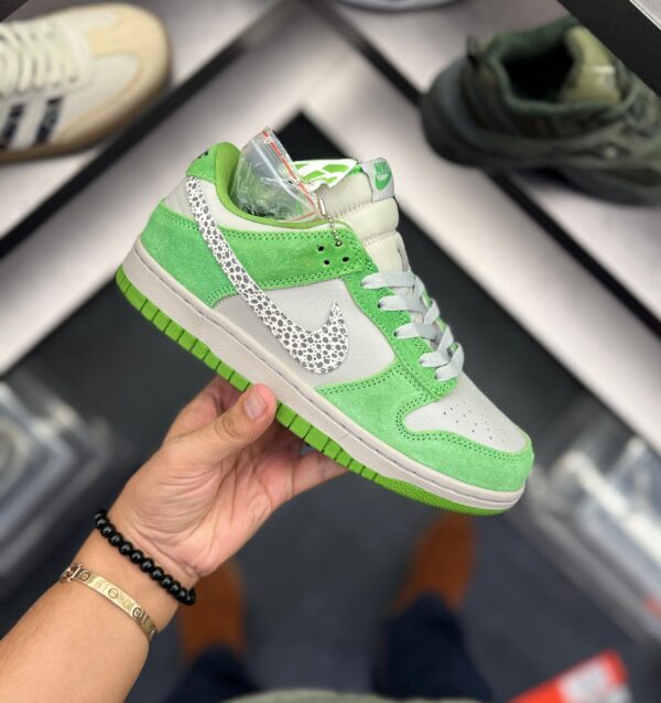 First Copy Nike SB Dunk Chlorophyll 2025 – Premium Streetwear Skate Sneakers - Image 2