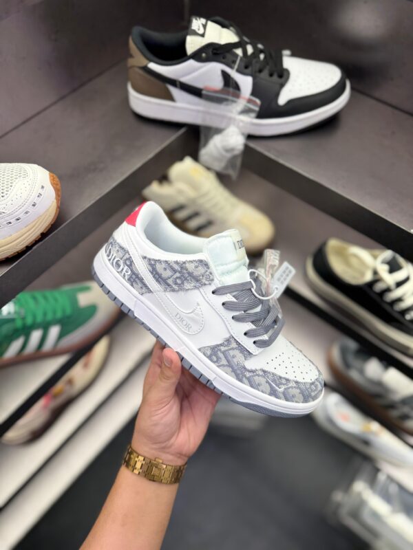 First Copy Nike SB Dunk Dior 2025 – Premium Sneakers for Men - Image 3
