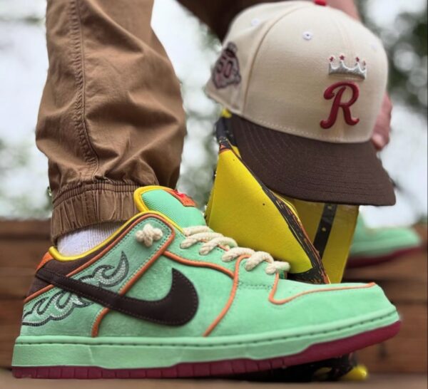 First Copy Nike SB Dunk Rodeo Tourmaline | Premium Streetwear Sneakers - Image 3