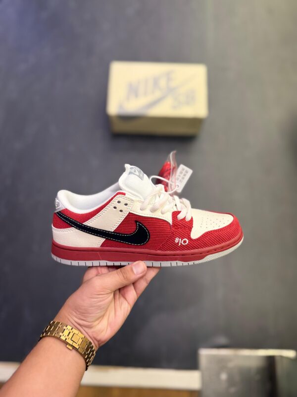 First Copy Nike SB Dunk Skateboard Low Roller Derby - Image 9