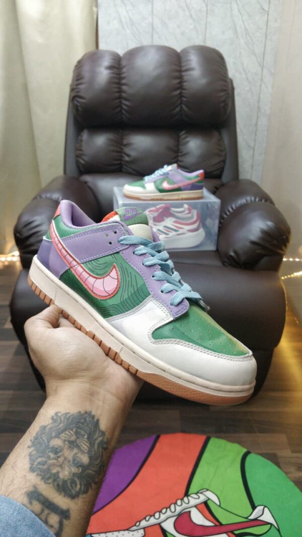 First Copy Nike SB Dunk Sneakers