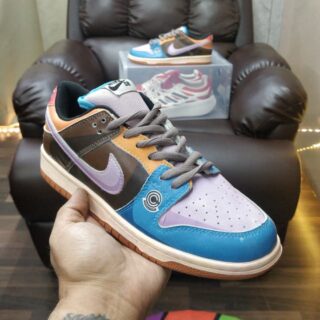 First Copy Nike SB Dunk Sneakers