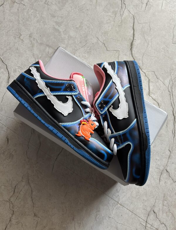 First Copy Nike SB Dunk Snowman – Premium Winter-Inspired Skate Sneakers - Image 2