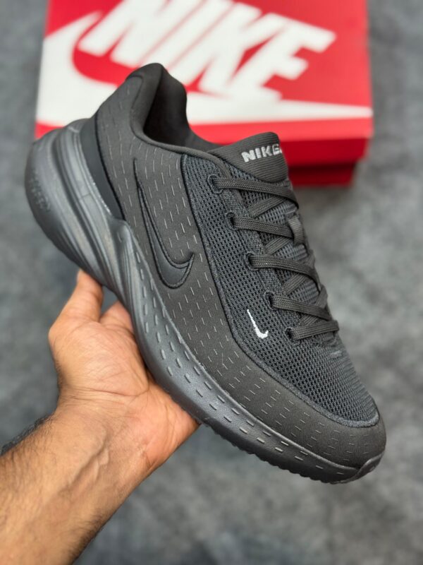 First Copy Nike Zoom Uplift 2025 – Premium Sports & Training Sneakers for Men - Image 10