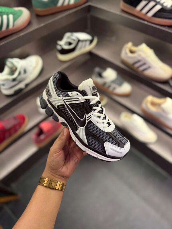 First Copy Nike Zoom Vomero | Summit Black Dark Grey - Image 2