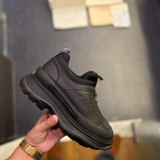 FIRST COPY Alexander McQueen London Triple Black