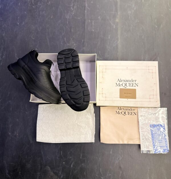FIRST COPY Alexander McQueen London Triple Black - Image 2