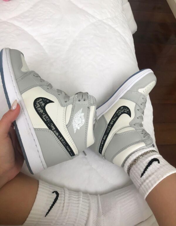 FIRST COPY Air Jordans Retro 1 Mid Dior – Premium Limited Edition Sneaker - Image 7